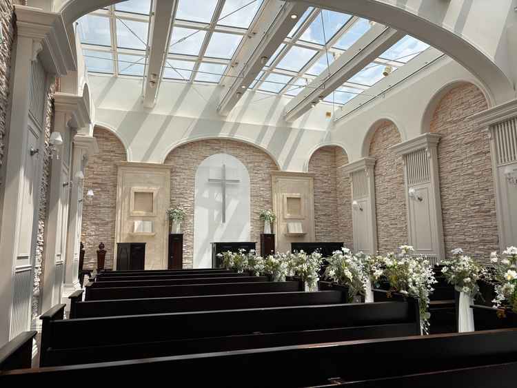 扉を開けた瞬間の明るさが素敵でした。雨天時の写真も拝見しましたが、壁が明るく写真は素敵でした。