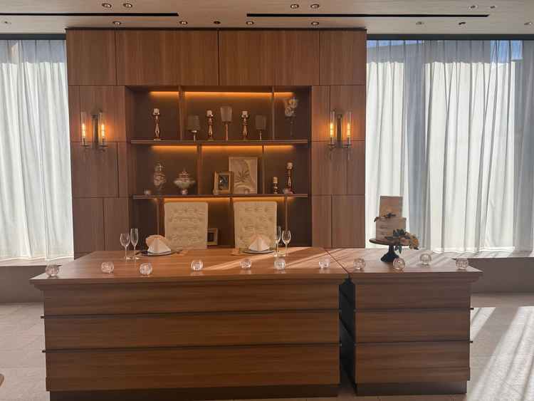 新郎新婦が座る席も可愛くて、写真映えしていいなと思いました。お花も飾ったらもっと可愛さ増しそう