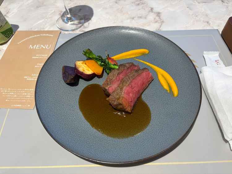 試食会でいただいたお肉料理です。