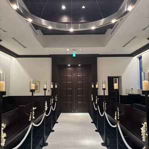 対面式のチャペルが珍しい