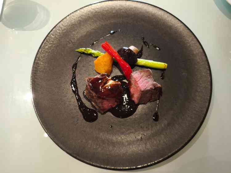 冷えていて美味しくない。