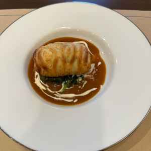 試食でいただいた魚料理なのですが、とても美味しく、料理を運ばれてきた時からの香りもとても良かったです