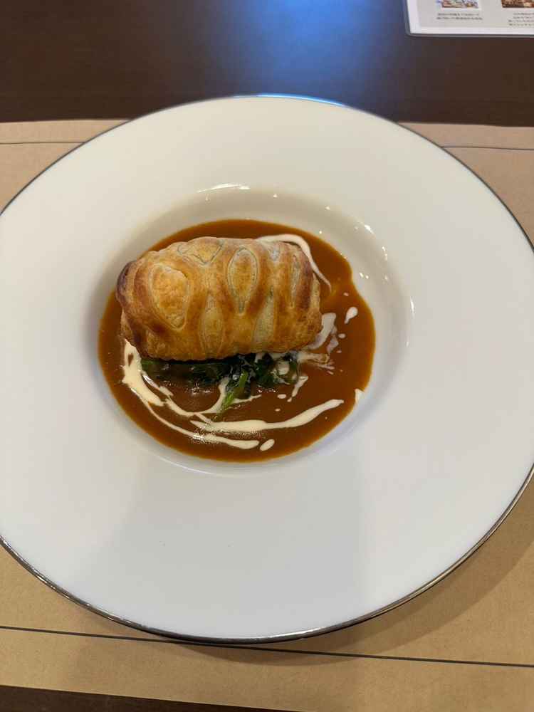 試食でいただいた魚料理なのですが、とても美味しく、料理を運ばれてきた時からの香りもとても良かったです