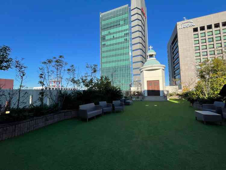 挙式後にウェルカムパーティーが出来る屋上