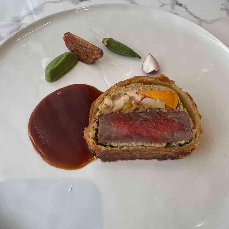 試食はアップグレードメニューのものとなります。お肉も柔らかく非常に美味しかったです。