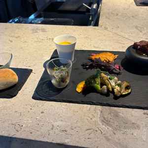 実際に提供される料理をワンプレートで試食しました。どれも大変美味しく、満足のできる料理でした。