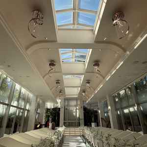 自然光が入る素敵なチャペルでした。