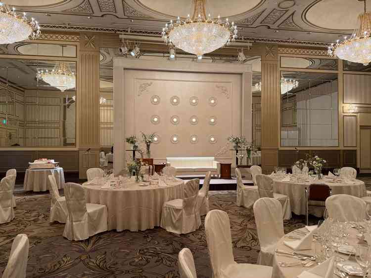 披露宴会場 ヴェルサイユの間