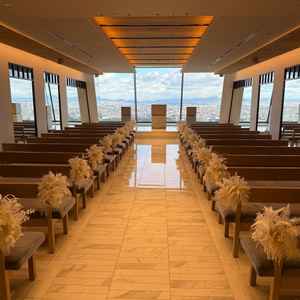 白と木で統一された配色で洗練された雰囲気がありとても綺麗でした。