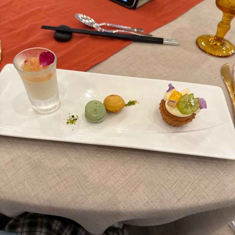 試食のデザートです。