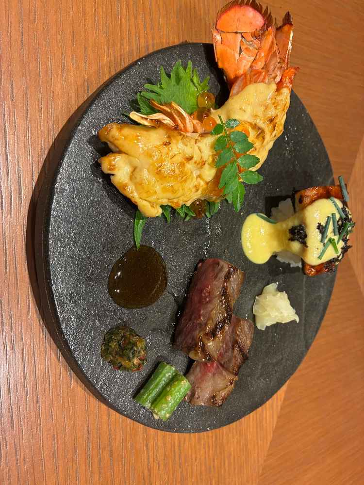 妊娠中の私の体調に合わせて下さった料理は一つ一つ美味しく、お皿の盛りつけが綺麗でした。