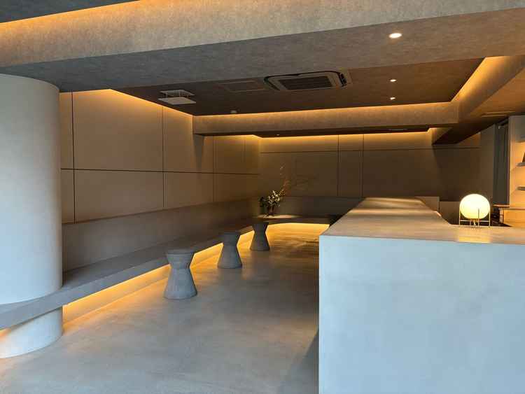 ゲストが待つスペース。ウェルカムスペースとして使用でき、自由に飾ることができる。