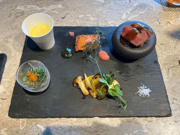 試食のハーフコース。あまりにも美味しくて感動した