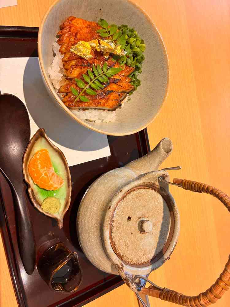 試食の一色産うなぎのひつまぶしがとても美味しいかった。