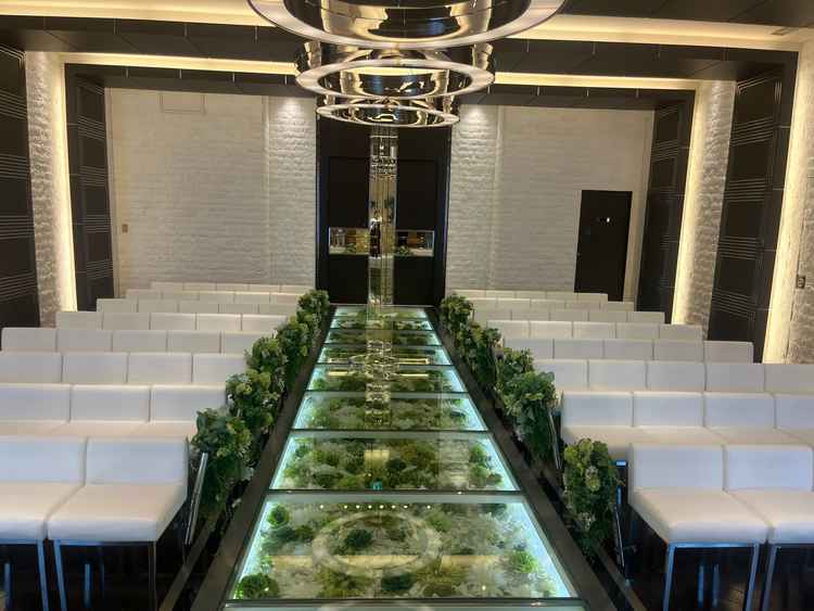 チャペルはとても綺麗で華やかでした。