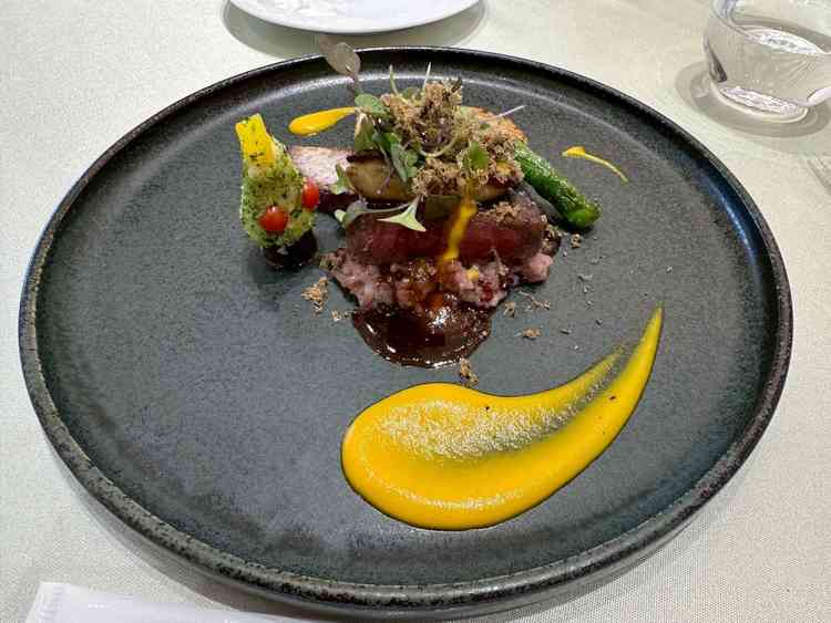 選べるソースが良くて、クリスマスが近いこともあり、クリスマス仕様になっていて美味しかったし可愛かった