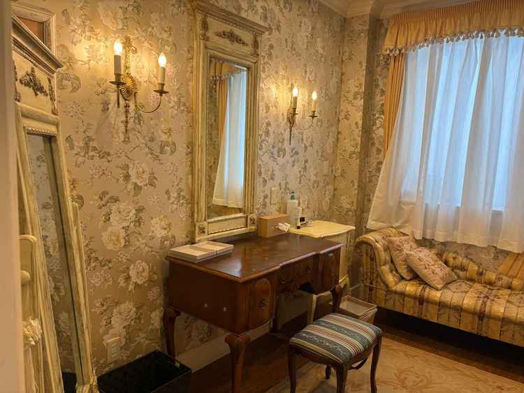 新婦控室の1つ。控室でも雰囲気がありました。