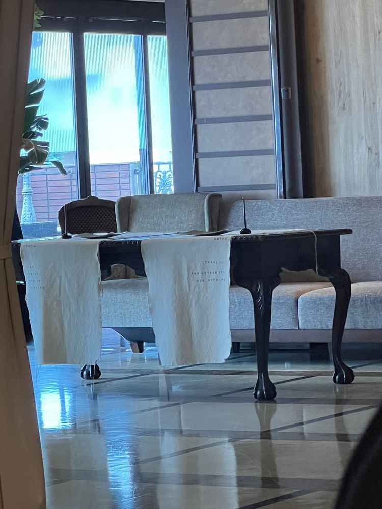 受付の机で自分たちで考えてセットできる