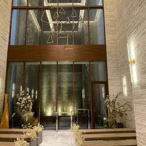 チャペルです。天井が高く洗練された雰囲気でした。