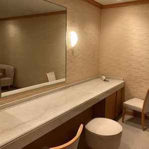 花嫁挙式前待機室