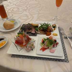 1番素敵だと思ったのは料理で、その場でお客さんが和か洋か選べるのはとてもいいと思った