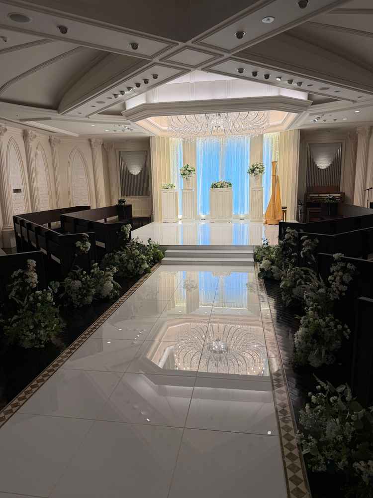 チャペルを1番後ろから見た写真です。かなり近くに見れるので参加者も喜んでもらえそうです