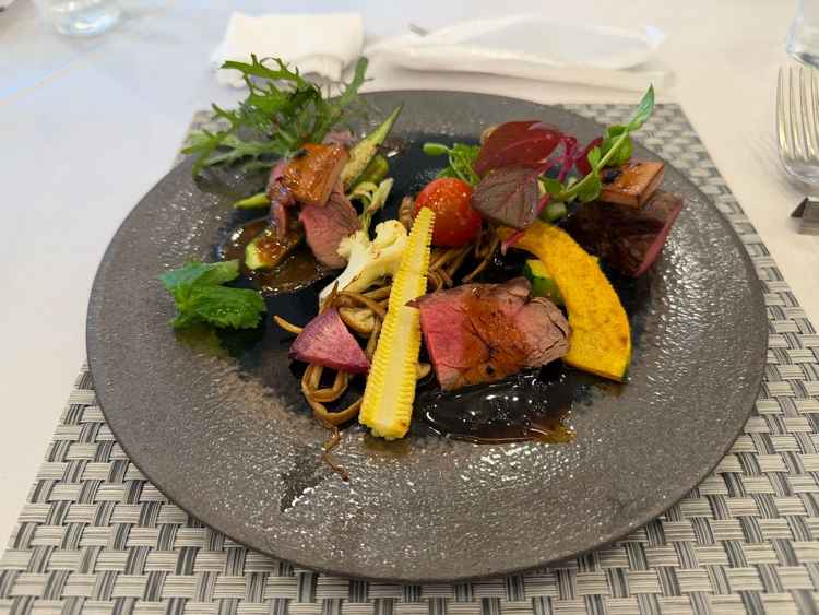 試食会で提供された料理です。当日に日本食、洋食と選択でき、オープンキッチンから提供いただけます