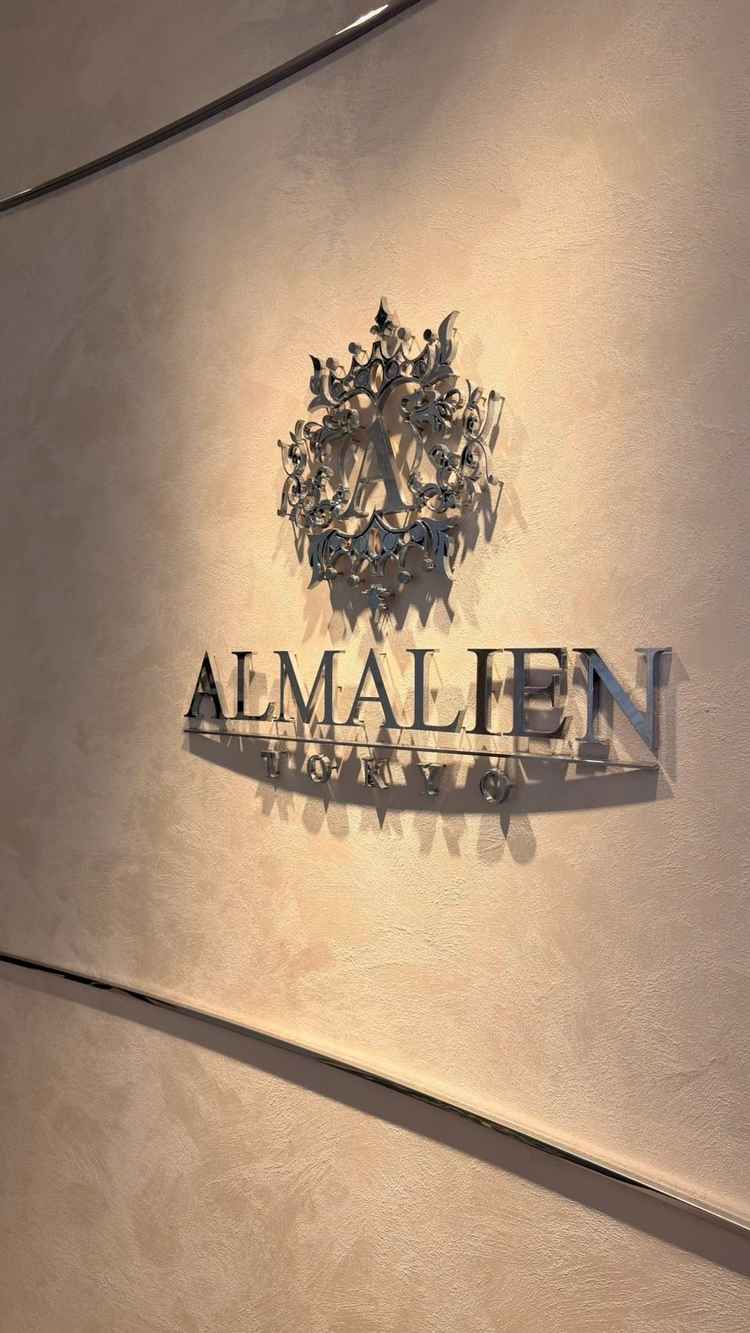 入口も豪華な雰囲気でゲストの方に喜んでいただけそうだと感じました。