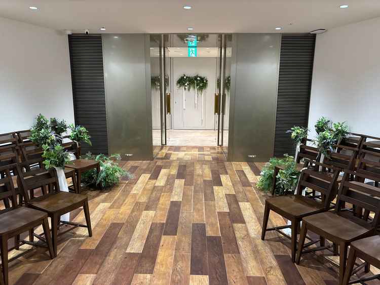 チャペルはいい意味でこぢんまりとしています。