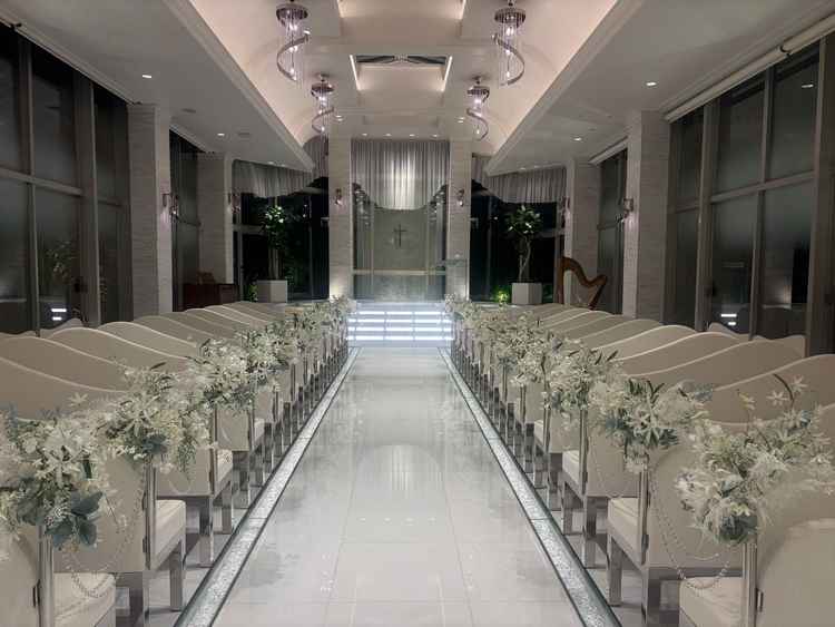 チャペルも広く、今回は夜だったが、照明の数が多いため明るくて良かった！