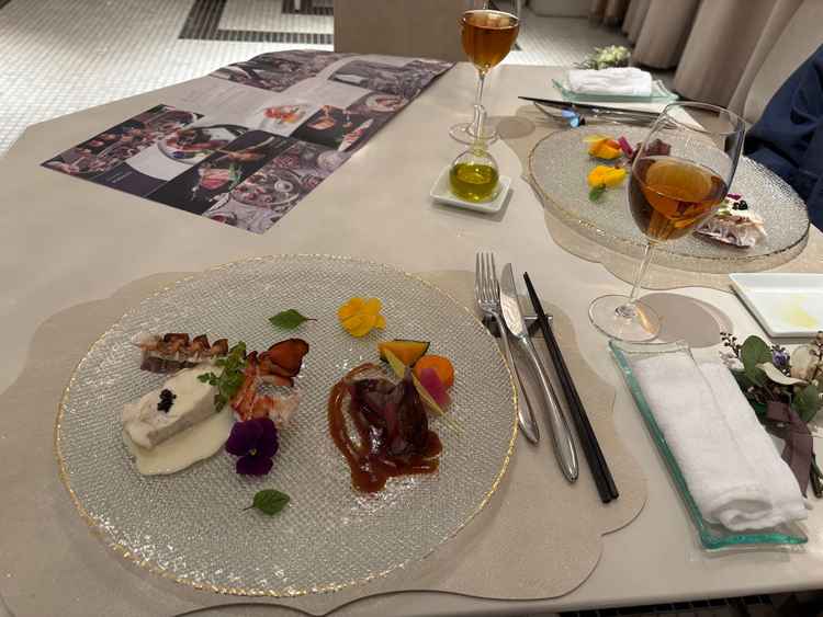 テーブル周り全体