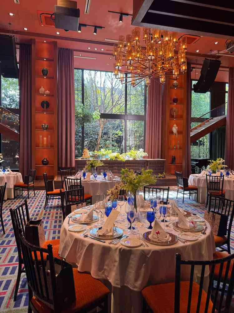 披露宴会場(メインダイニング)