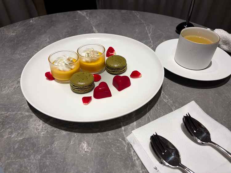 デザートの試食