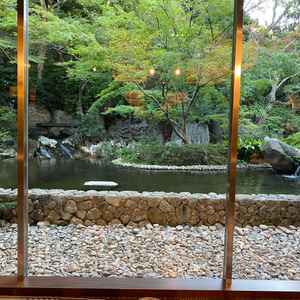 なんといってもお庭が本当に素敵、天気を選ばない