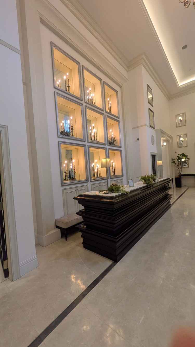 後ろのところがガラスになっていておしゃれです。