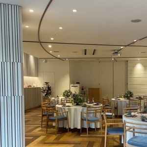 こちらの披露宴会場もリニューアルされるとのことですが、全員距離が近くて良いなと思いました。