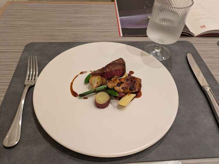 ロッシーニの試食。フォアグラもお肉もとてもおいしかった