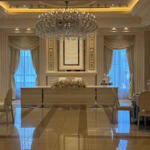 披露宴会場は、すごくかわいくて、アレンジするのが楽しみです。