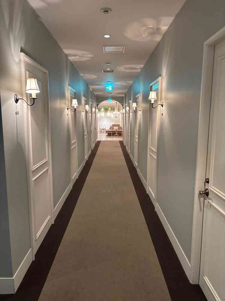 廊下も洗練された雰囲気でした