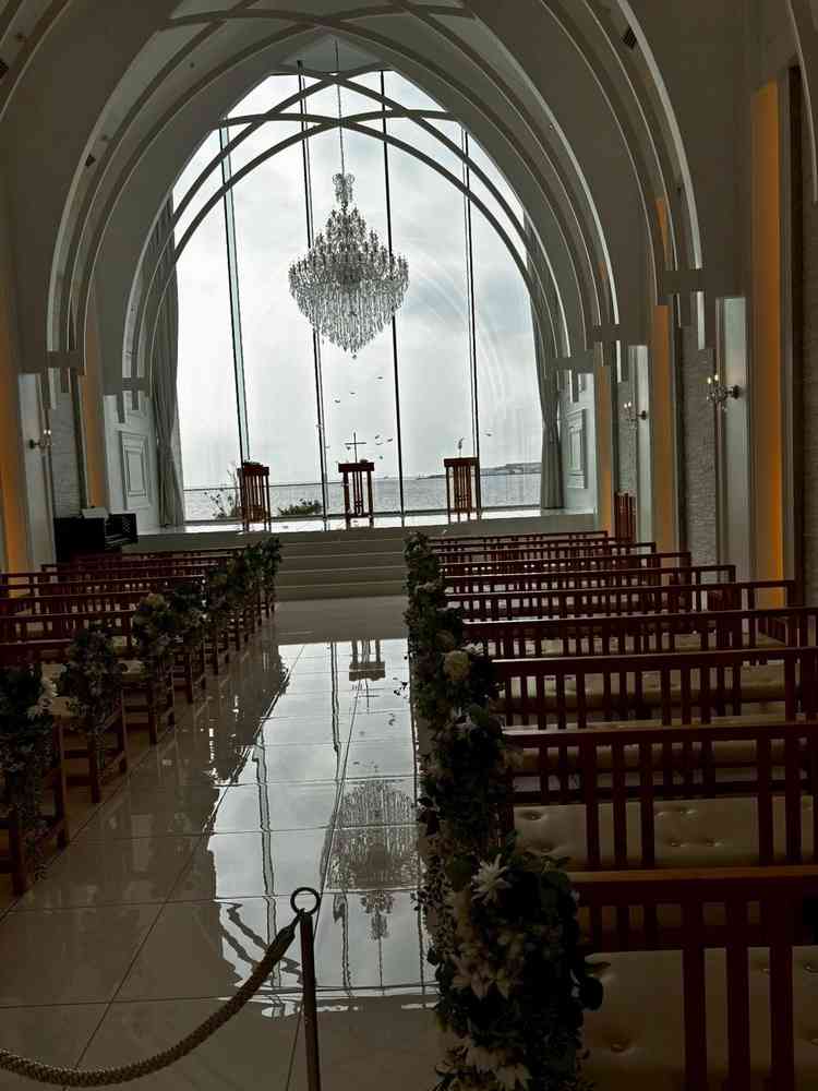 チャペルの写真です。天井が高く、開放感があり明るい印象でよかったです。
