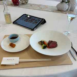 東京ビーフという和牛か非常に美味しく和洋折衷のところが非常に良かった。