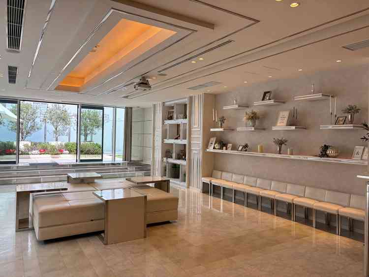 ゲストの待機場所。庭やスクリーンもついており、こだわりを実現できそうでした。