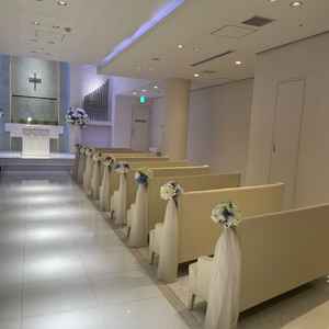 チャペル。携帯で撮ると青白い感じで神聖な雰囲気。