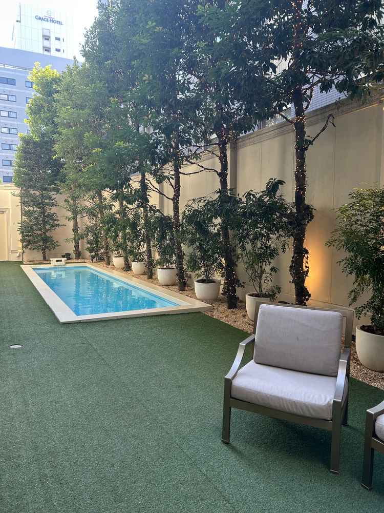 披露宴会場横のガーデン。