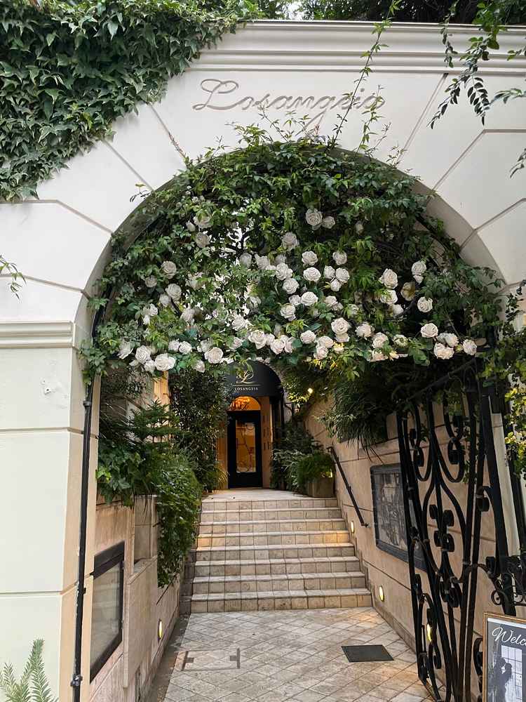 式場に入る門。雰囲気が良かった。