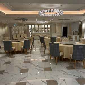 全体的とても明るくスタイリッシュな会場でした。