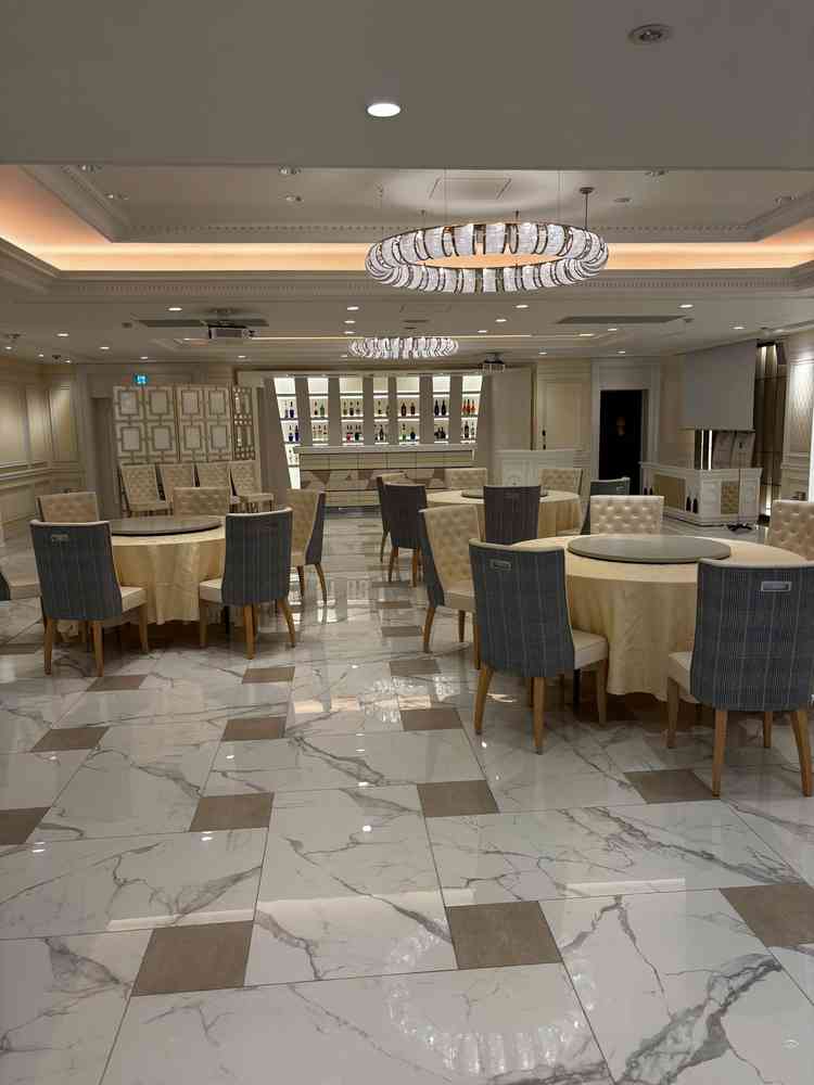 全体的とても明るくスタイリッシュな会場でした。