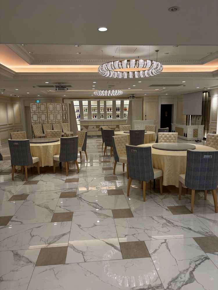 全体的とても明るくスタイリッシュな会場でした。