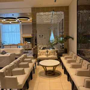 広々とした待合