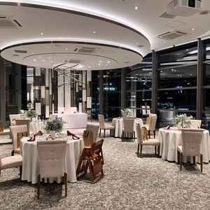 披露宴会場。ここでも都市の景色が見ることが出来、雰囲気が良かったです。